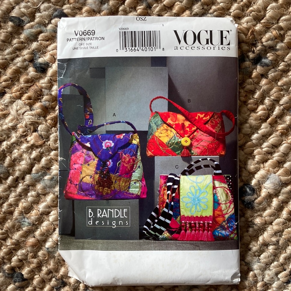 Vogue accessories pattern #V0669, One Size